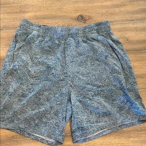 LULULEMON Men's Pace Breaker Linerless Shorts 7”. Sz M